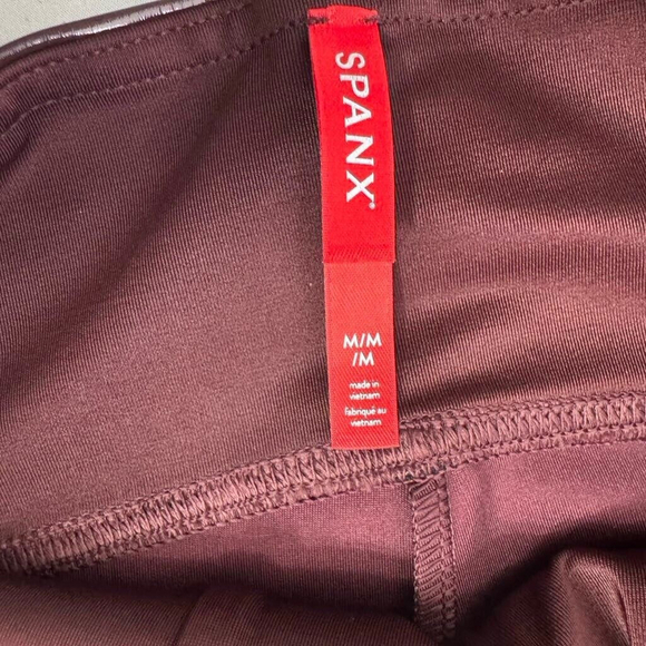 SPANX Faux Patent Leather Liquid Gloss Leggings Pants Ruby Size Medium NEW - Picture 14 of 14